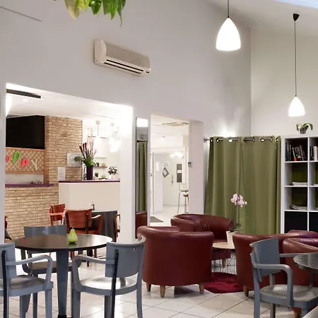 Szálloda Comfort Grenoble Meylan