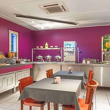 Comfort Grenoble 3*