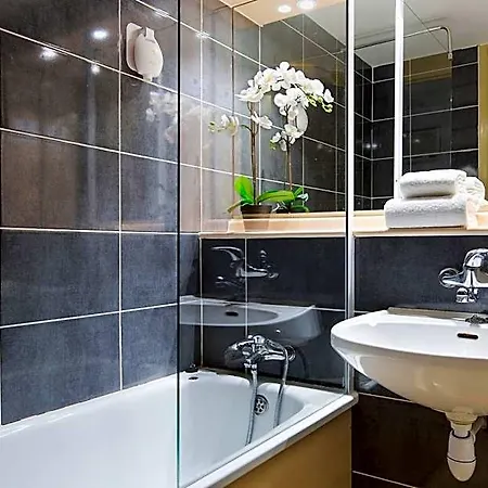 Comfort Grenoble 3*