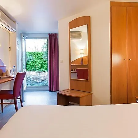 Comfort Grenoble Szálloda
