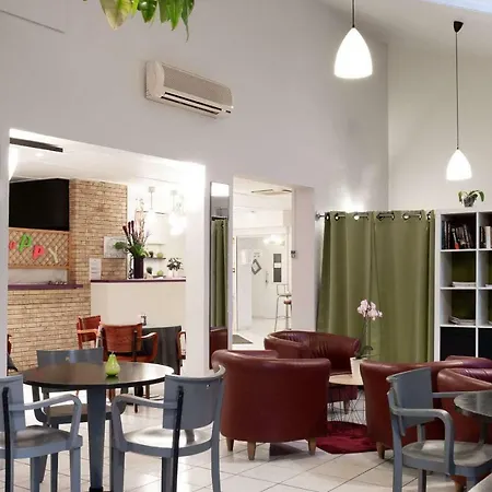 Comfort Grenoble 3*