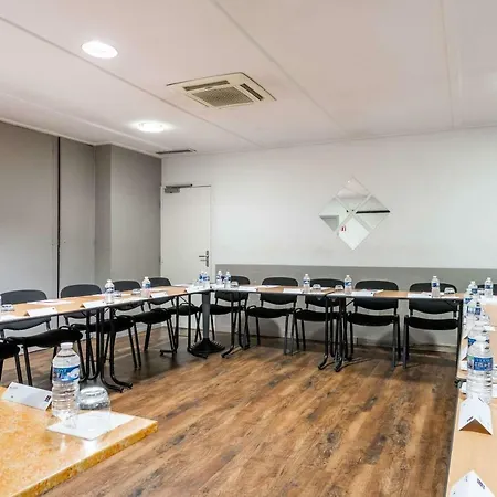 Hotell Comfort Grenoble Meylan